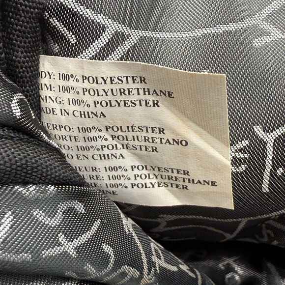 Betsey Johnson pink floral skulls weekender cosmetic travel bag and matching pou - Picture 5 of 13